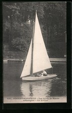 Old postcard Nogent-Joinville, Les bords de Marne, a sailboat 