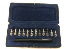 Ancienne Boîte Pelikan