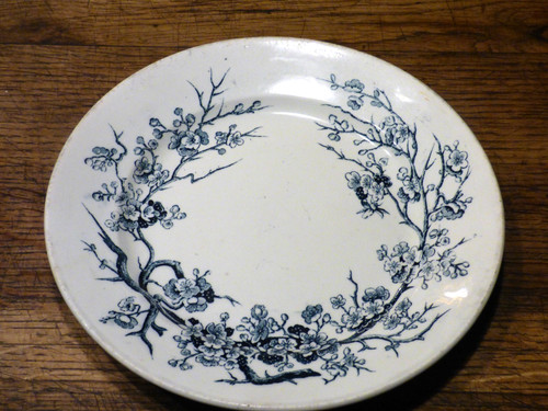 Belle ancienne assiette - et,