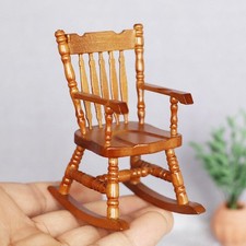 Fauteuil à bascule en bois