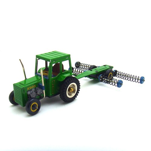 Tracteur guerrier avec - guerrier, semoir