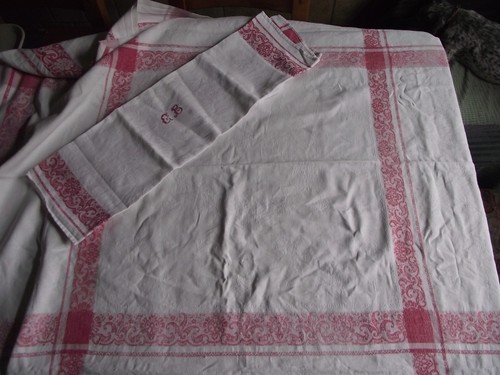 Linge ancien 1 nappe - /,