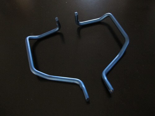 Pair aluminum blue side - side, step