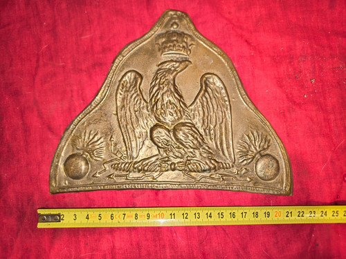 Plaque estampée bonnet - plaque,