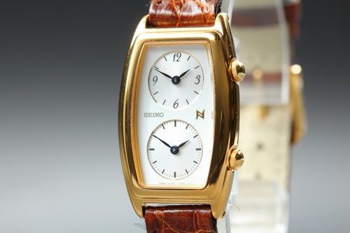 Presque comme neuve montre - [presque,