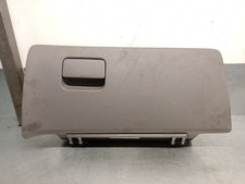 8472259000 BOITE À GANTS / 8472059000YBA / 5587572 POUR HYUNDAI H350 FURGONETA 2