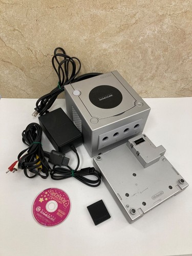 Nintendo gamecube silver game - gamecube,