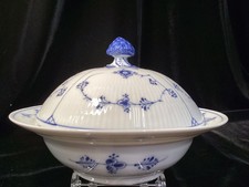 Royal Copenhagen Blue Fluted Plain 276 8 3/4" Round Covered Vegetable Bowl  GOOD