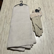 Ensemble  Écharpe Et Paire De