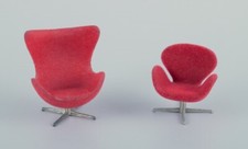 Miniatures of the "Swan" and "Egg" chairs, designed by Arne Jacobsen.