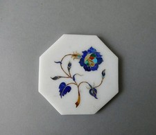 plaque octogonale en marbre, marqueterie de pierres semi précieuses, sous tasse