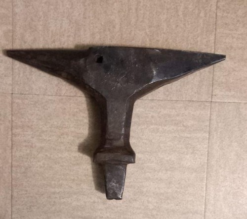 Ancienne enclume bigorne - , de