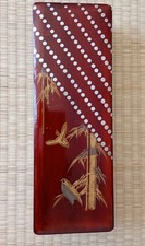 Grande boite à gants en bois laqué à décor oiseaux et bambous.Parfumerie Erizma