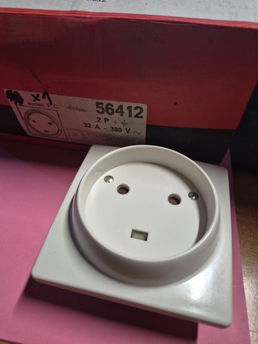 Legrand 56412 prise 32a - legrand,