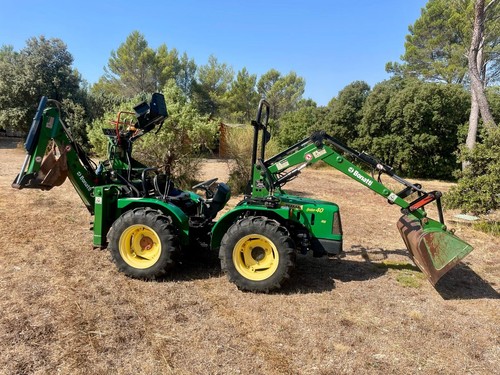 Tracteur ferrari avec - 40, rs