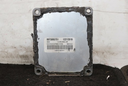12212819 boîtier moteur uce