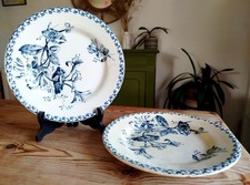 Lot 2 flat plates porcelain De Gien Terre de Fer decor honeysuckle 19th century