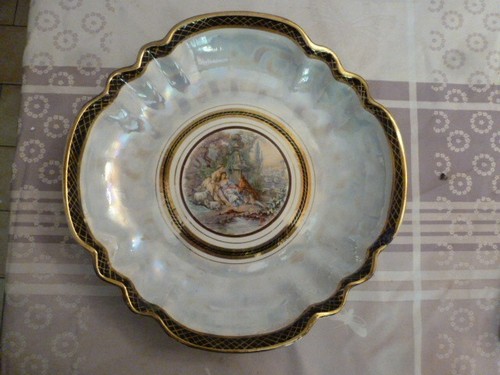 Grand plat décoratif - ou,