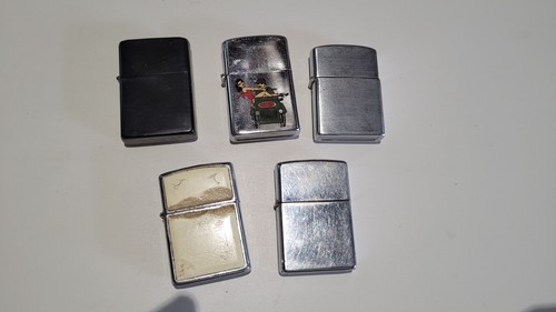 Lot briquet tempête divers