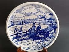 **BOCH MANUFACTURE ROYALE LA LOUVIERE PLAT PEINT EN PORCELAINE