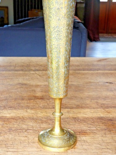 Vase gobelet laiton - vase, en
