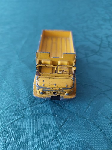 Dinky toys mercedes benz - dinky,