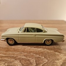 Lansdowne Models LDM 24 1961 Ford Capri Coupe Light Green