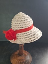 Chapeau pour poupée