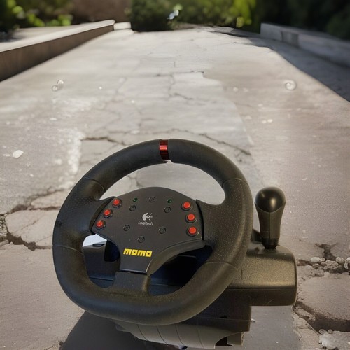 Logitech momo racing force - logitech,