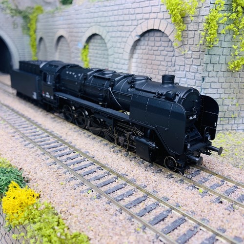 Locomotive vapeur 44542 - à,