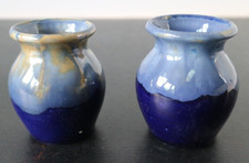2 petits pots anciens en terre