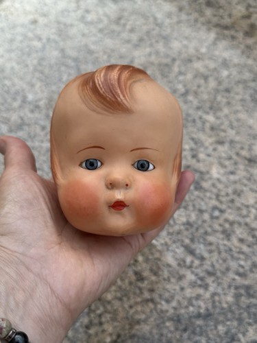 Très rare tête - très,