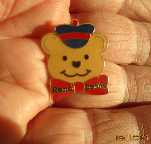 Ancien pin ours - ours, ourson