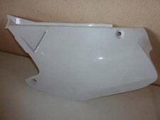 Cache latéral gauche pour