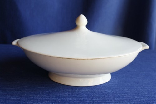 Soupière ancienne - , ou