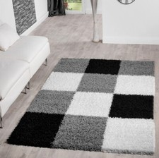 Tapis Moderne Poils Longs Motif Carreaux Shaggy Poils Denses Gris Noir Crème