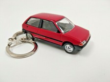 Porte clé Citroën AX rouge