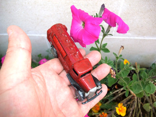 Beau dinky toys - beau,