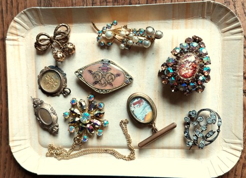 Lot bijoux anciens plaqués - lot,