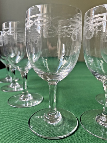 Lot verres à liqueur - 8,