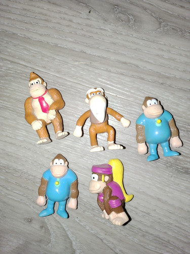 Lot figurines kellogg s - lot,
