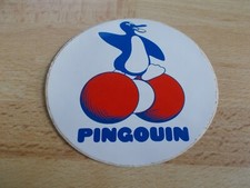 PENGUIN WOOL STICKER