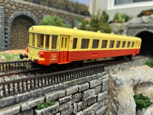 Fausse motrice autorail - fausse,