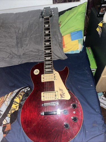 Solid electric guitar - solid,