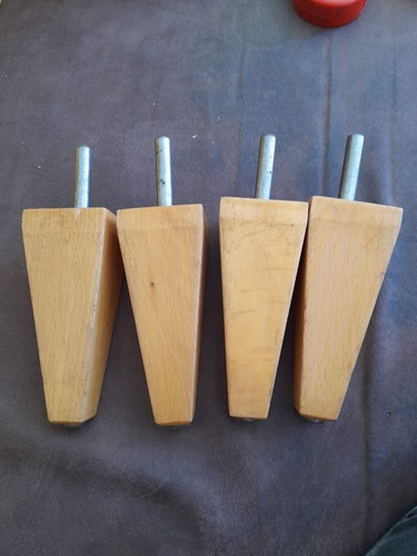 Lot pieds bois - lot, table