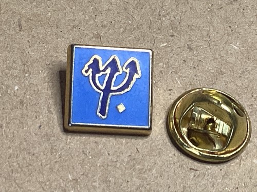 Pins club med signé - pins,