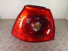 Feu arriere principal gauche