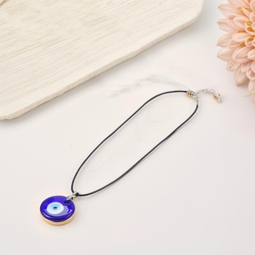 Collier pendentif oeil - , de