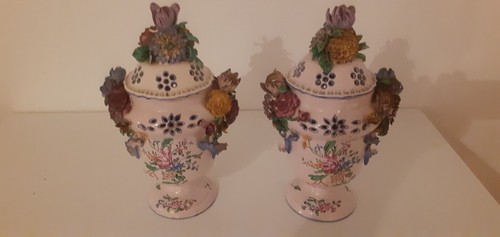 Deux grands pots - pots, pourris