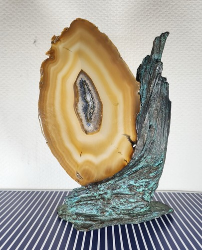 Grand agate sur socle - sur,